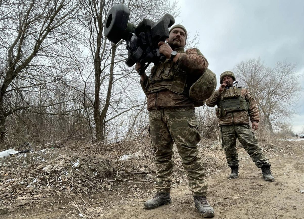 "Чорні запорожці" на двох знищили чотири ворожі машини - 24 Канал "Чорні запорожці" на двох знищили чотири ворожі машини - 24 Канал
