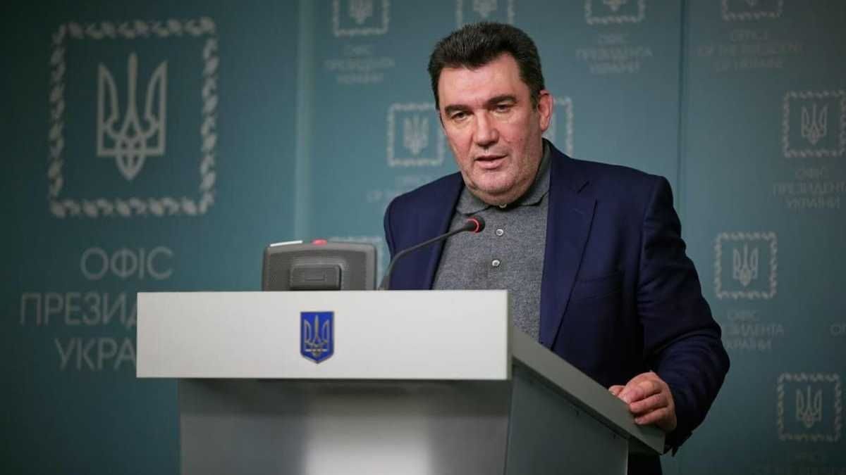 Росія хоче переодягти білоруську армію у свою форму і відправити її на війну, – Данілов - 24 Канал Росія хоче переодягти білоруську армію у свою форму і відправити її на війну, – Данілов - 24 Канал