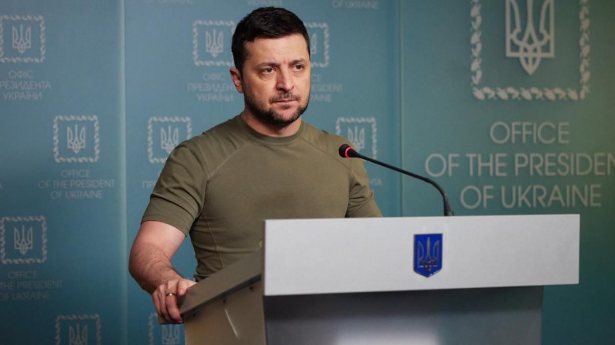 У цьому ж госпіталі лікують полоненого військового з Рязані, – Зеленський про візит до поранених - 24 Канал У цьому ж госпіталі лікують полоненого військового з Рязані, – Зеленський про візит до поранених - 24 Канал