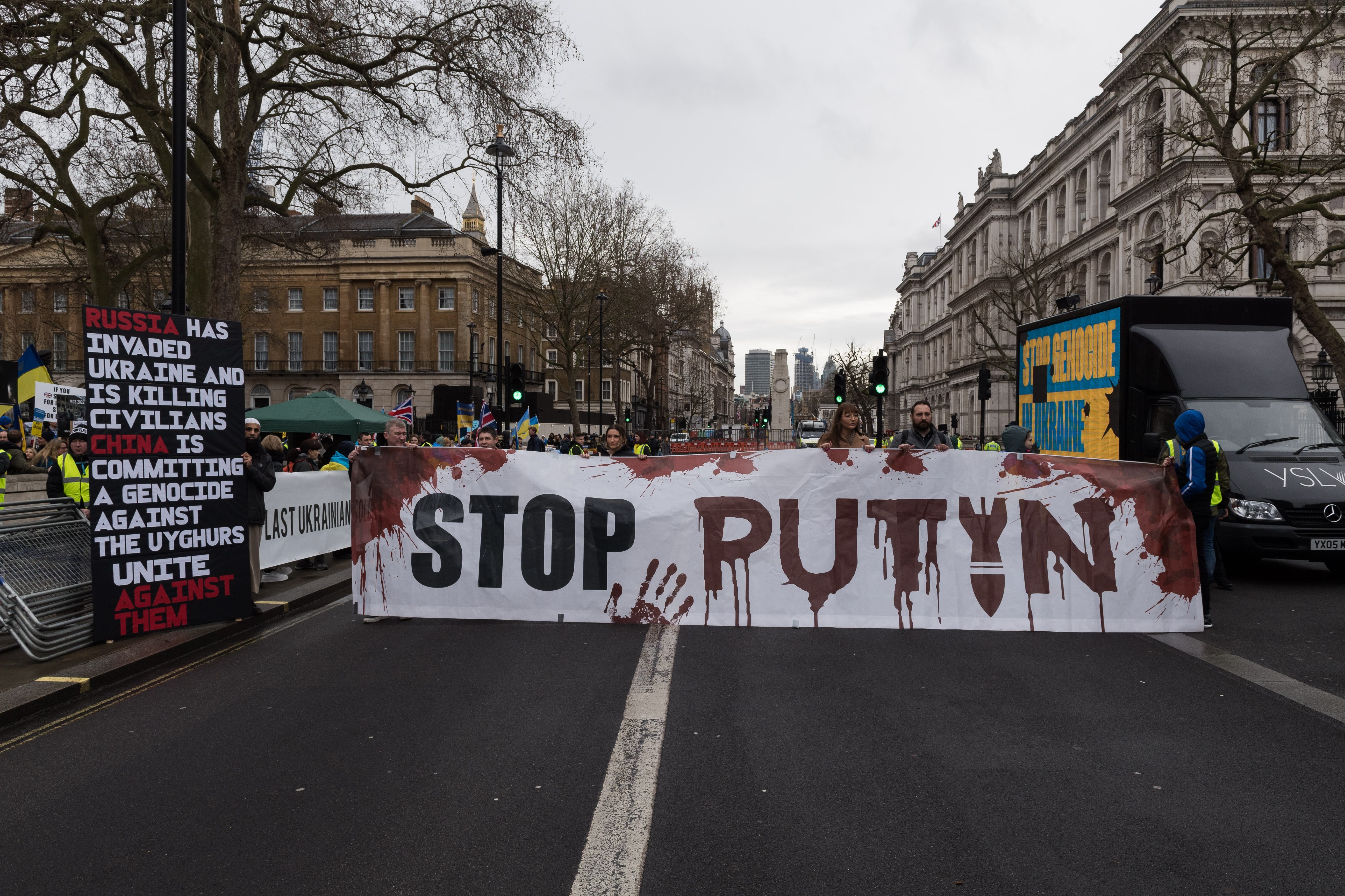 Австралия ввела санкции против 33 влиятельных россиян: кто попал в список