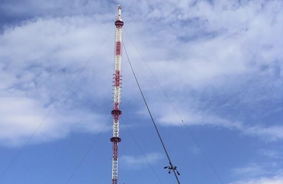 Кількість жертв невідома, комунальна техніка міста та ДСНС розгрібають завали, – мер Рівного - 24 Канал Кількість жертв невідома, комунальна техніка міста та ДСНС розгрібають завали, – мер Рівного - 24 Канал