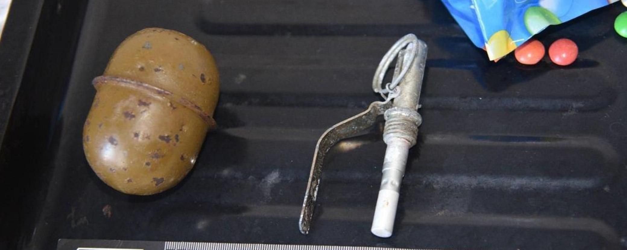 В Одессе у иностранца изъяли гранаты: правоохранители выясняют, где он их взял - 24 Канал В Одессе у иностранца изъяли гранаты: правоохранители выясняют, где он их взял - 24 Канал