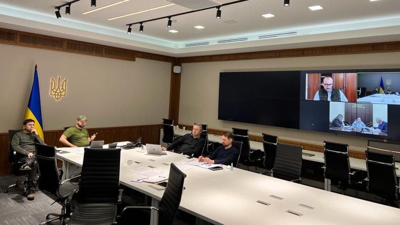 Комунікація важко, але йде, – Подоляк про хід переговорів - 24 Канал Комунікація важко, але йде, – Подоляк про хід переговорів - 24 Канал