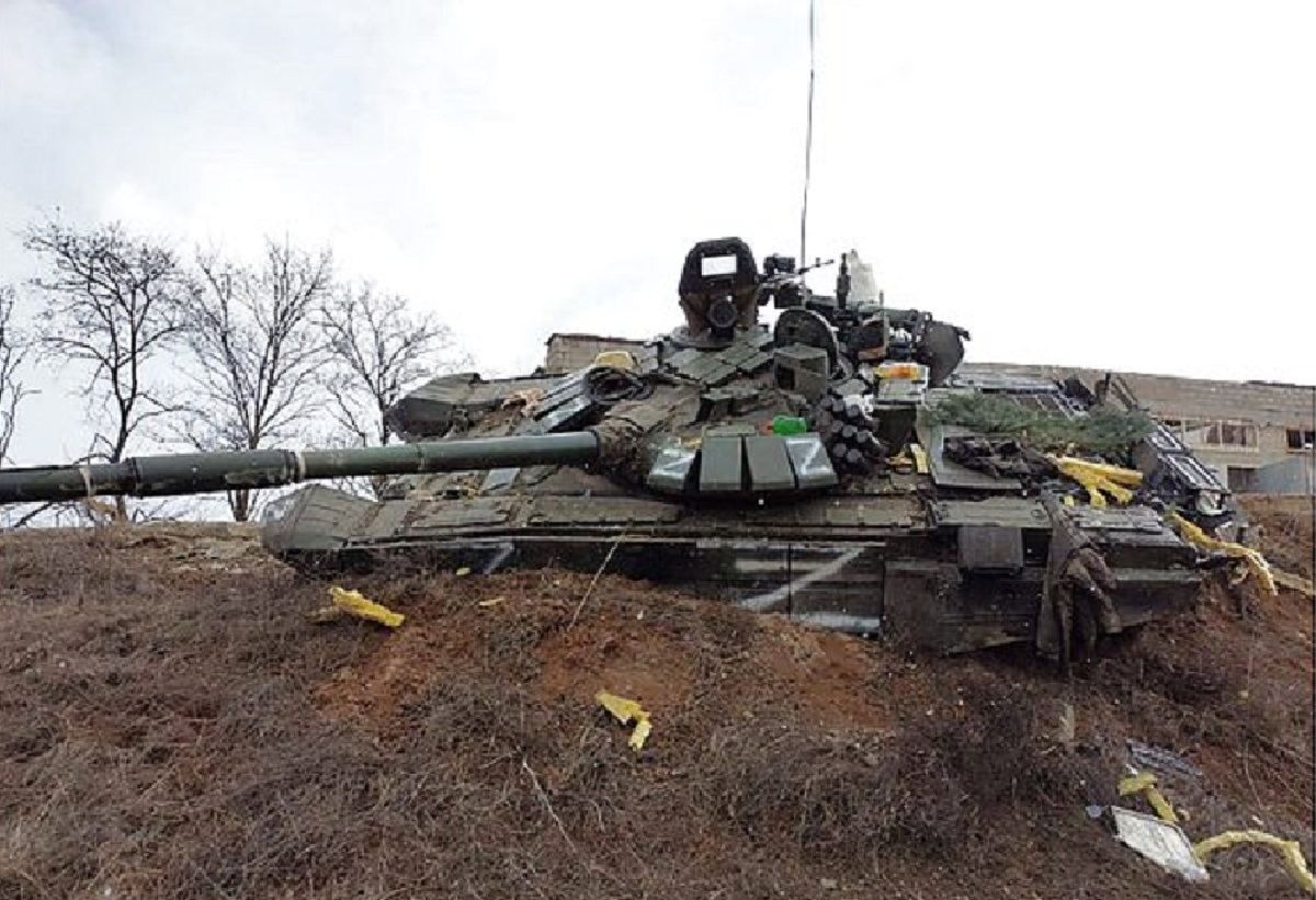 За сутки бойцы "Азова" уничтожили 1 Тайфун, 4 БТРа, 2 ББМ "Рысь" За сутки бойцы "Азова" уничтожили 1 Тайфун, 4 БТРа, 2 ББМ "Рысь"