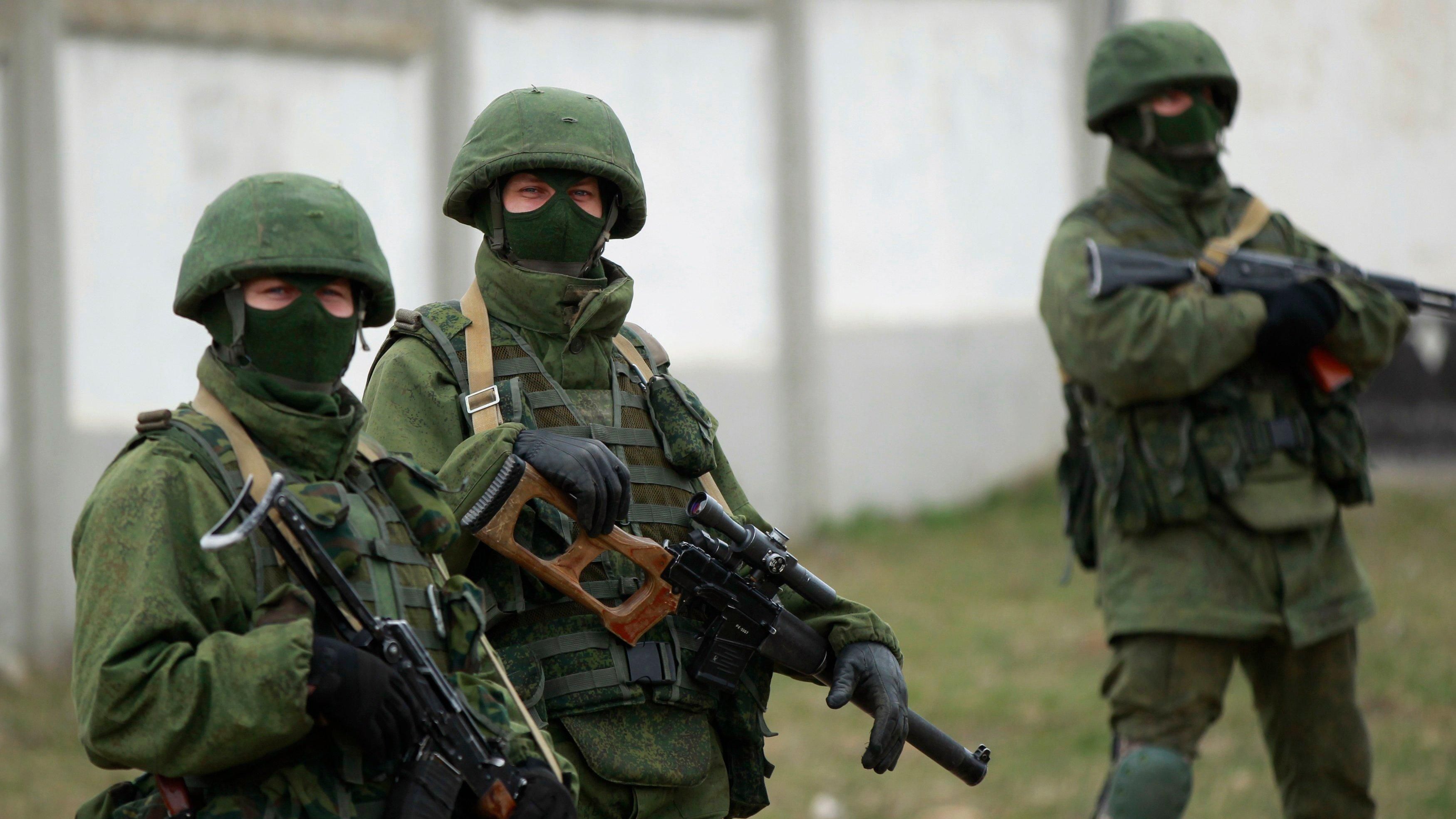 Російські "прибульці" в Криму дуже нервують, частина вже готується тікати, – Резніков - 24 Канал
