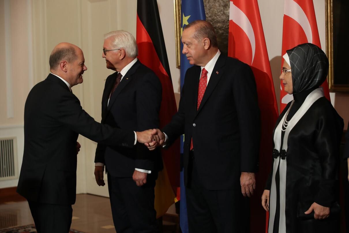 Шольц и Эрдоган обсудят войну России против Украины Шольц и Эрдоган обсудят войну России против Украины