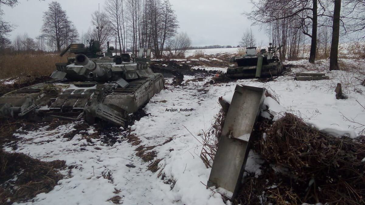 Орки знайшли своє місце: російське командування завело групу танків у глибоке болото - 24 Канал