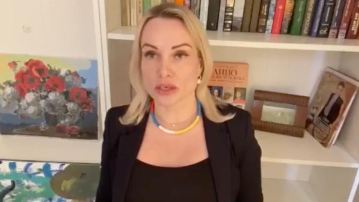 Редактора, выступившую в эфире российского канала против войны, уже поддержали сотни украинцев Редактора, выступившую в эфире российского канала против войны, уже поддержали сотни украинцев