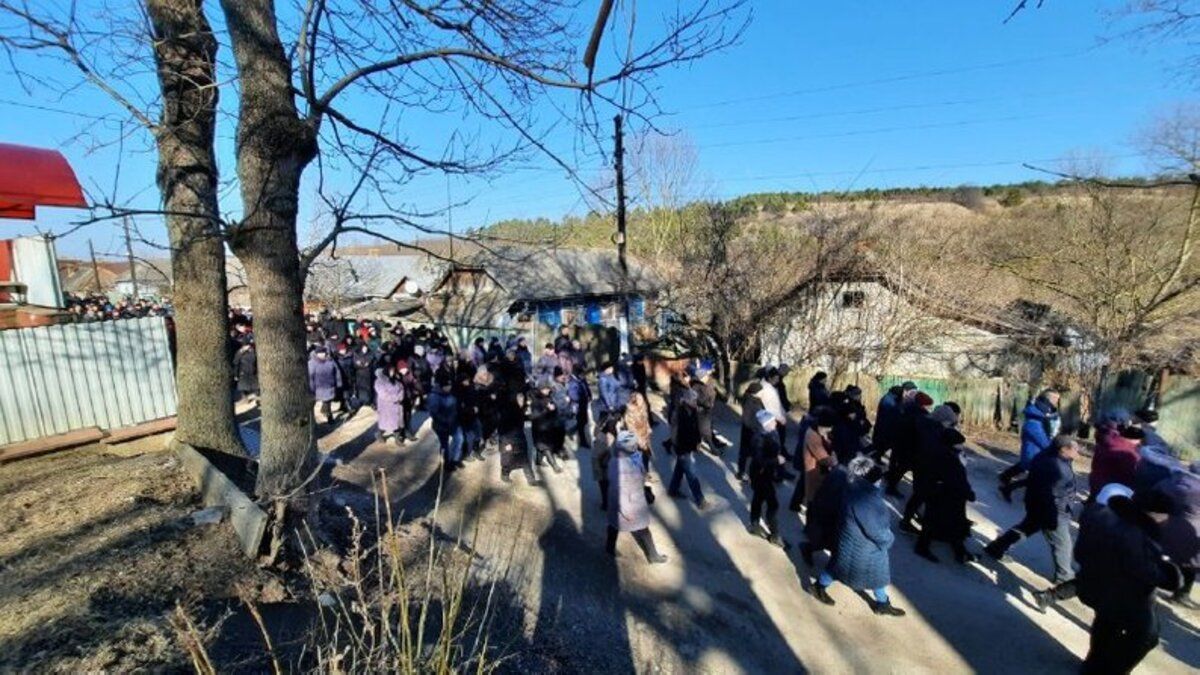 Тернопольщина попрощалась с 19-летним Героем Василием Конетом Тернопольщина попрощалась с 19-летним Героем Василием Конетом