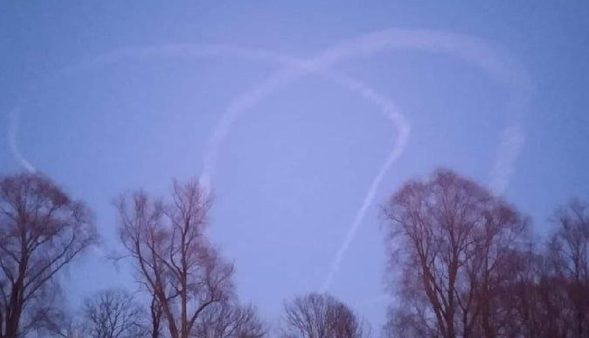 В Шостке после авиаудара пылает предприятие: потери и повреждения уточняются - 24 Канал В Шостке после авиаудара пылает предприятие: потери и повреждения уточняются - 24 Канал