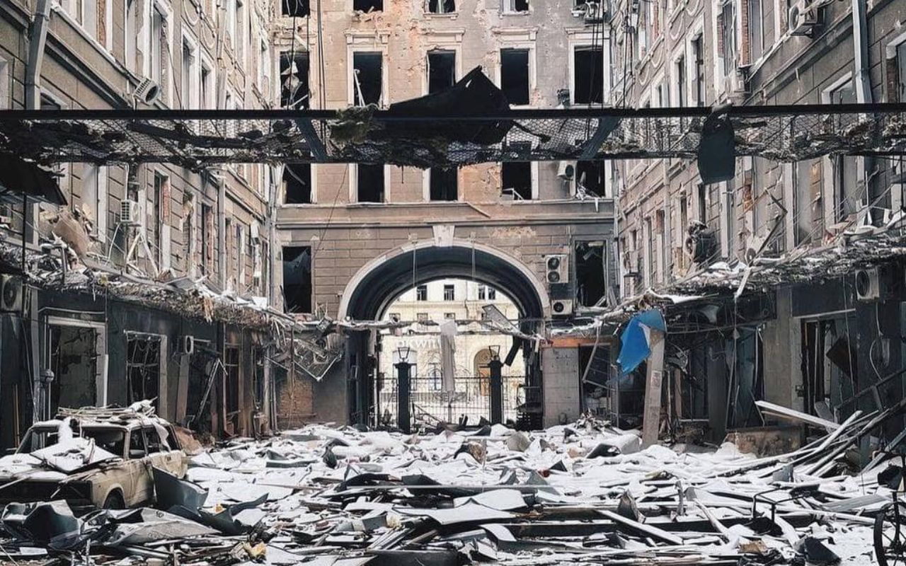 Харків тримає оборону під шаленим натиском ворога: знищено 600 будинків – фото руйнувань - 24 Канал