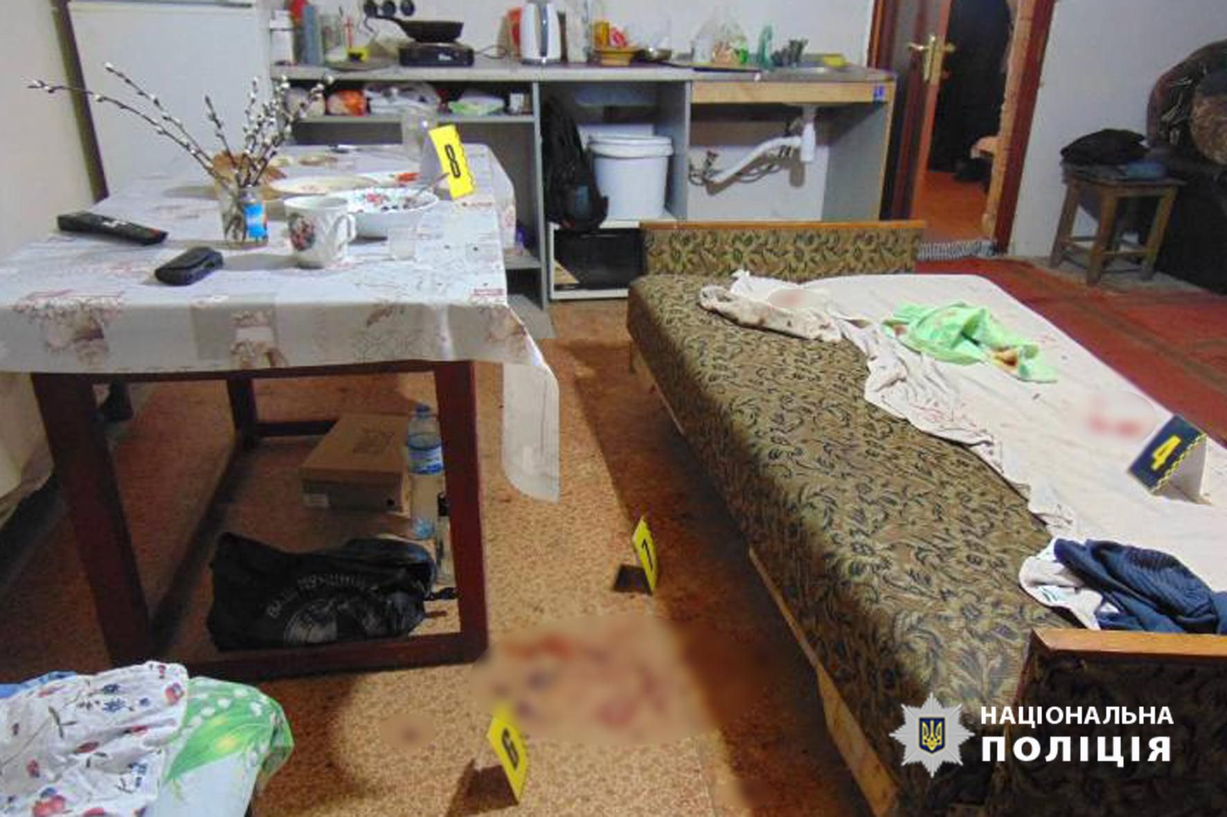 На Черкасщине пьяный мужчина избил товарища и убеждал, что задержал российского пилота - 24 Канал На Черкасщине пьяный мужчина избил товарища и убеждал, что задержал российского пилота - 24 Канал