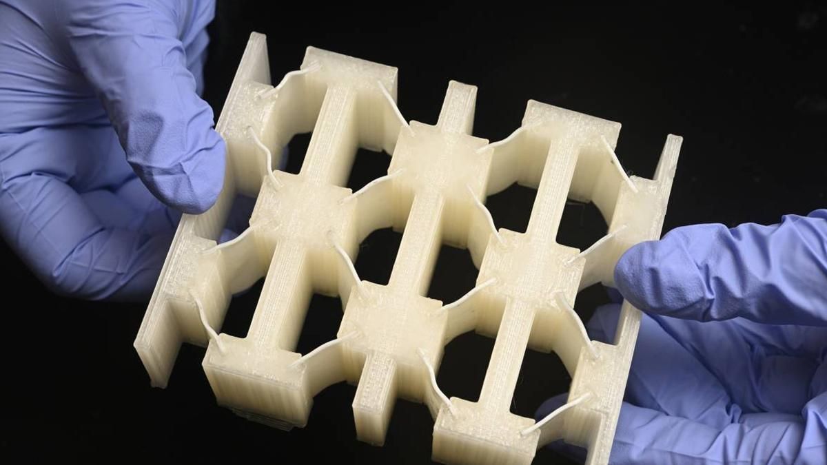 Для шоломів розробили новий амортизуючий матеріал – міцний як метал, легкий як пінопласт - Техно Для шоломів розробили новий амортизуючий матеріал – міцний як метал, легкий як пінопласт - Техно