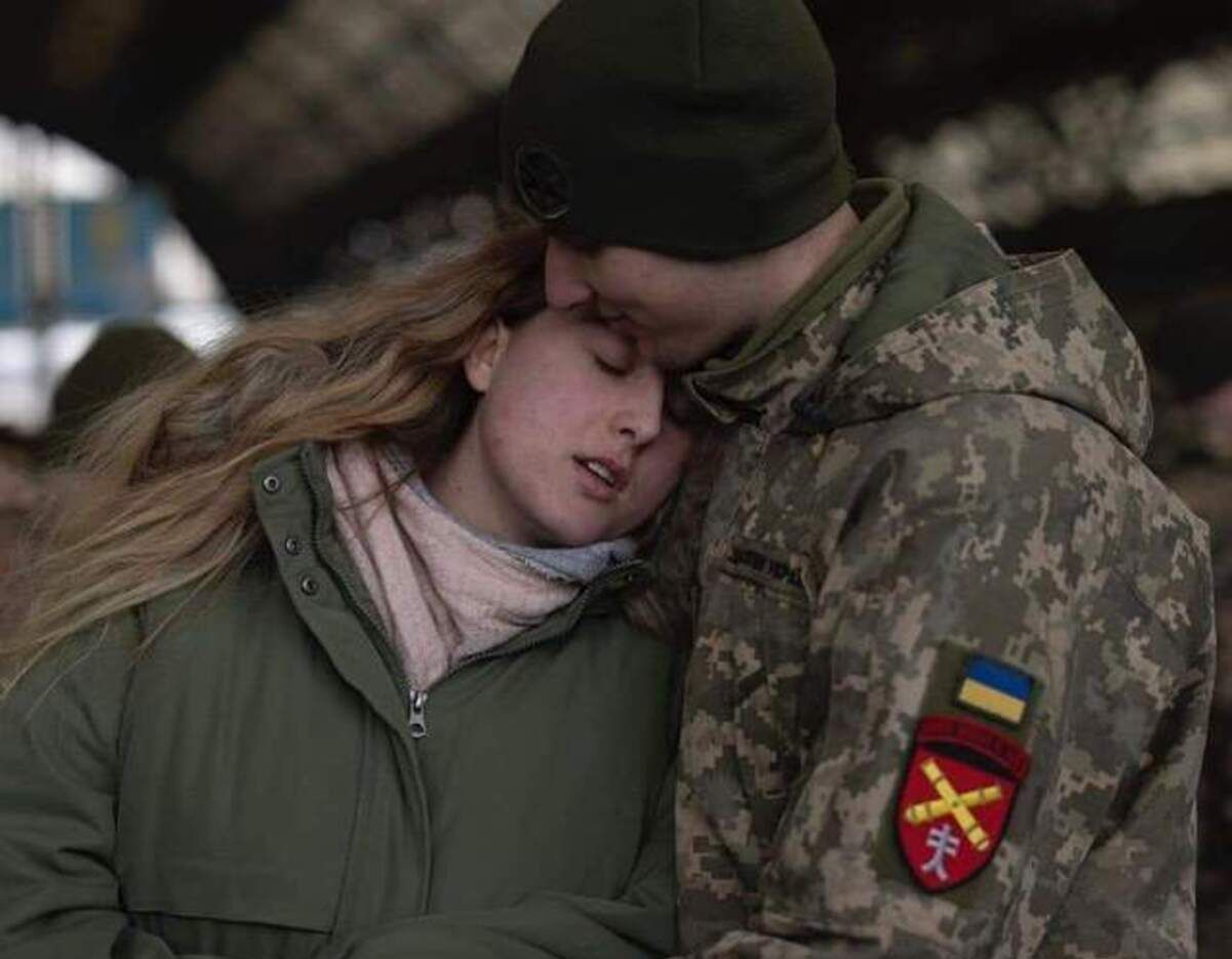 Для сімей військових і ветеранів: в Україні запустили нову гарячу лінію підтримки - 24 Канал