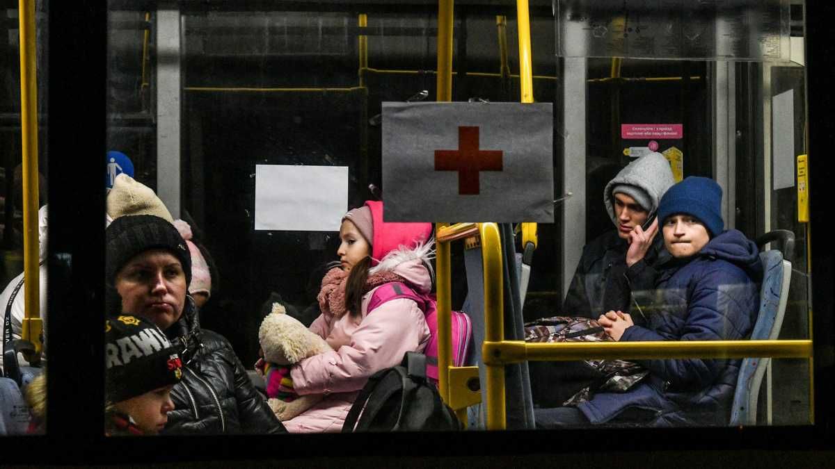 Оккупанты сорвали гуманитарные коридоры в Киевской области, заблокирован гумгруз в Мариуполь - 24 Канал Оккупанты сорвали гуманитарные коридоры в Киевской области, заблокирован гумгруз в Мариуполь - 24 Канал