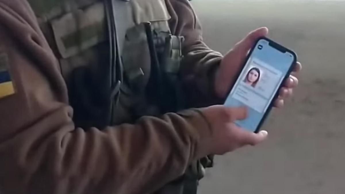 Украинцы могут пересечь границу с Молдовой и Польшей по документам в Дие Украинцы могут пересечь границу с Молдовой и Польшей по документам в Дие