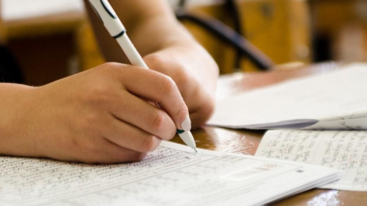 Пока ВНО не отменили, – Шкарлет заявил, что МОН наработало 3 варианта для поступления Пока ВНО не отменили, – Шкарлет заявил, что МОН наработало 3 варианта для поступления