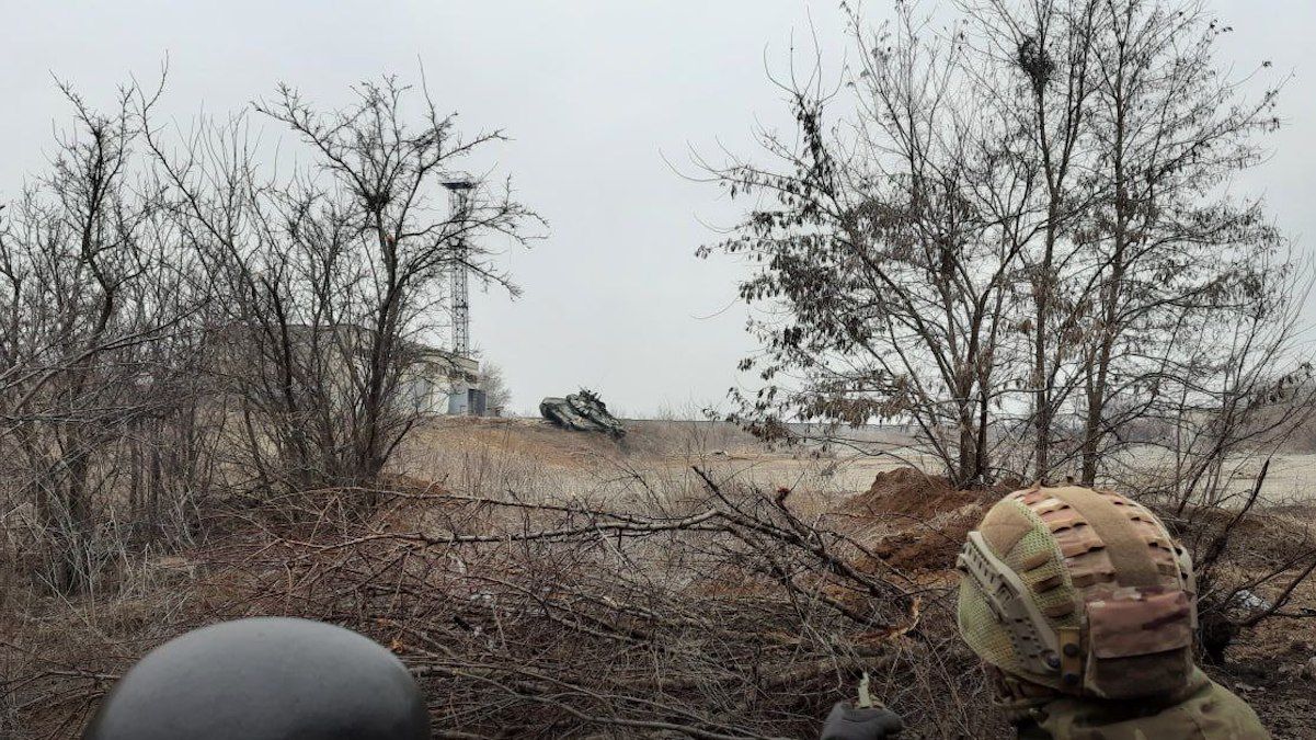 Военное командование России досрочно выпускает курсантов и бросает их в бои в Украине - 24 Канал Военное командование России досрочно выпускает курсантов и бросает их в бои в Украине - 24 Канал