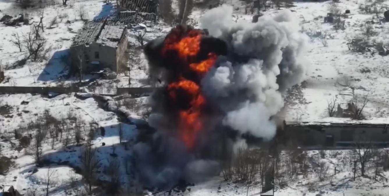 Обстріляні Київ і Харків, ворог прикривається цивільними: відеодайджест 20 дня війни - 24 Канал Обстріляні Київ і Харків, ворог прикривається цивільними: відеодайджест 20 дня війни - 24 Канал