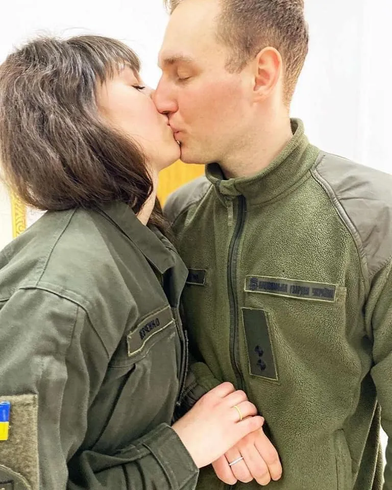 Навіть під час війни українці продовжують одружуватися / Фото Міністерства юстиції