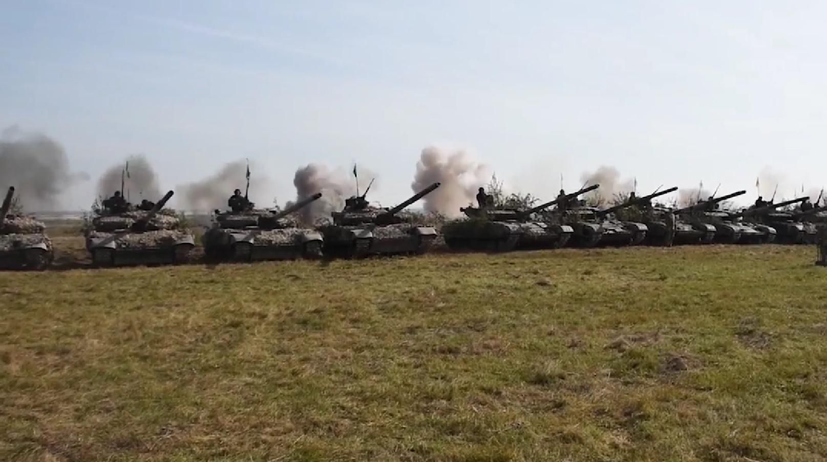Поки танки окупантів тонуть в болотах, танкові війська ЗСУ нищать ворога: потужне відео - 24 Канал