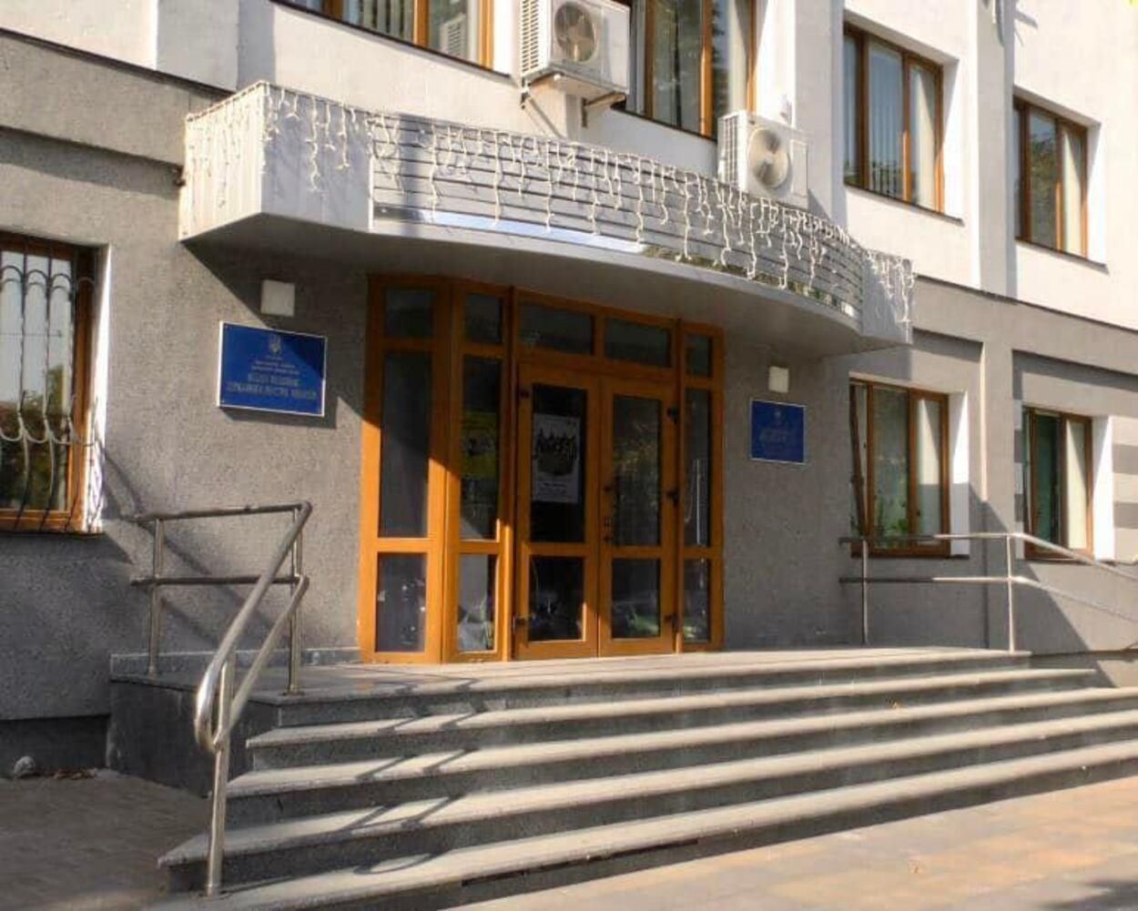 Окупанти влаштували погром у Бучанській міськраді: 6 працівників взяли в полон - 24 Канал Окупанти влаштували погром у Бучанській міськраді: 6 працівників взяли в полон - 24 Канал