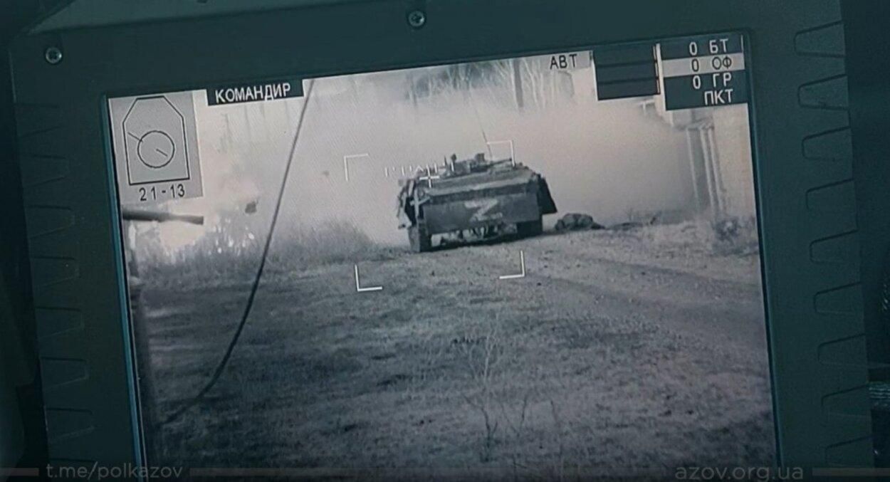 В Запорожье подожгли вражеский БТР, украли автоматы и из них ночью обстреляли оккупантов В Запорожье подожгли вражеский БТР, украли автоматы и из них ночью обстреляли оккупантов