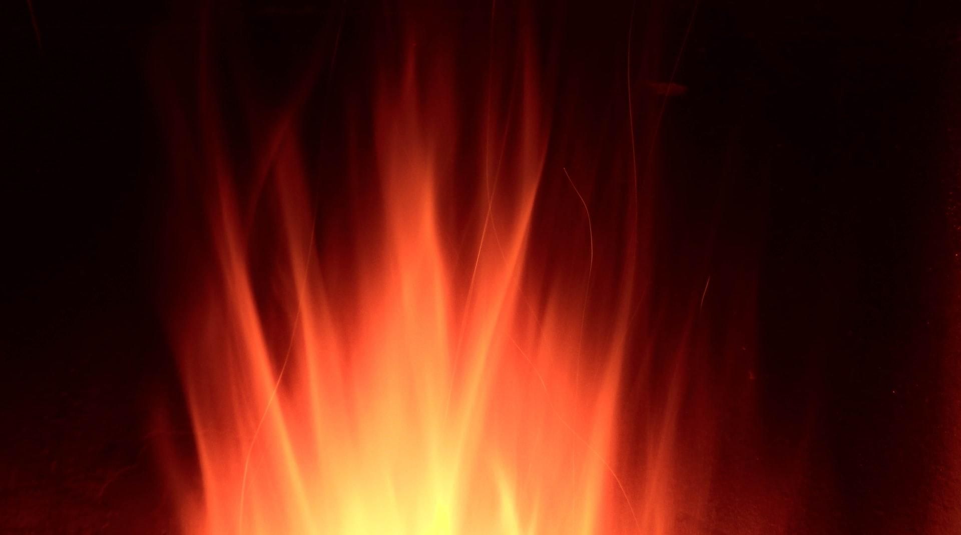 Российские оккупанты обстреляли хлебный склад: вспыхнул пожар Российские оккупанты обстреляли хлебный склад: вспыхнул пожар