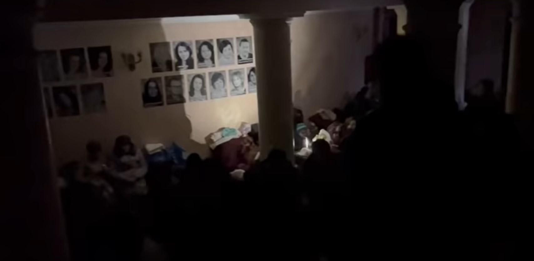 Яким було бомбосховище в драмтеатрі Маріуполя до обстрілу Росії - 24 Канал Яким було бомбосховище в драмтеатрі Маріуполя до обстрілу Росії - 24 Канал