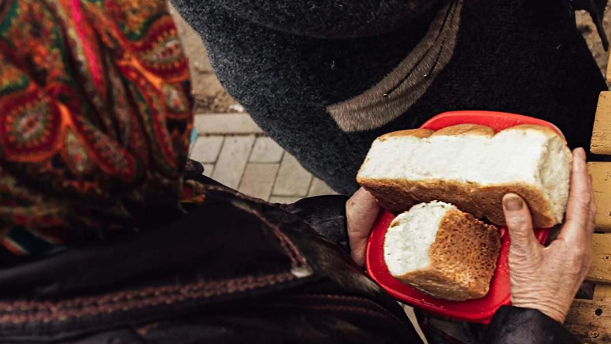 Обстріл цивільних у черзі за хлібом у Чернігові: кількість жертв зросла - 24 Канал Обстріл цивільних у черзі за хлібом у Чернігові: кількість жертв зросла - 24 Канал