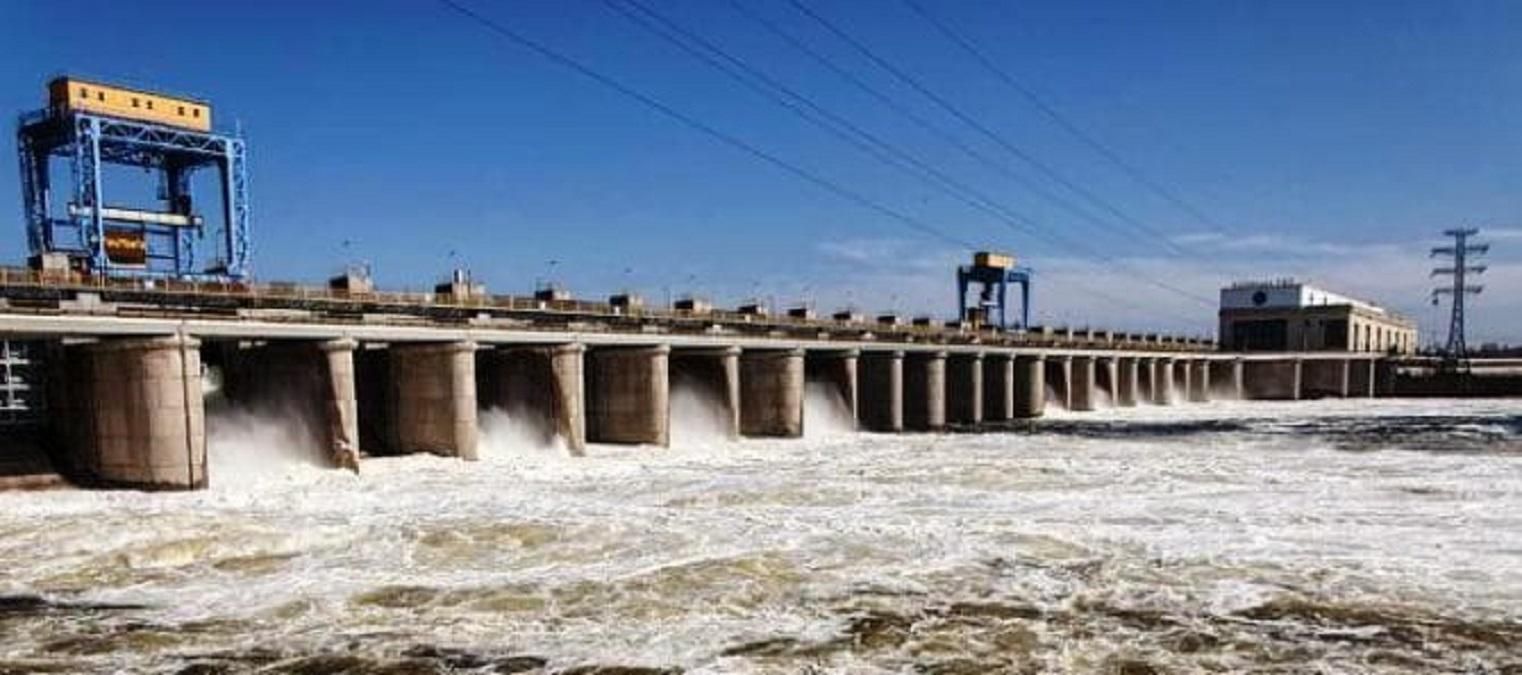 В Херсонской области горела Каховская гидроэлектростанция В Херсонской области горела Каховская гидроэлектростанция