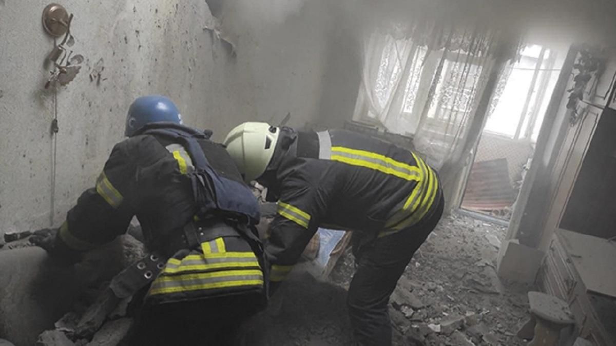 Окупанти усю ніч обстрілювали Рубіжне на Луганщині: пошкоджені декілька десятків будинків - 24 Канал Окупанти усю ніч обстрілювали Рубіжне на Луганщині: пошкоджені декілька десятків будинків - 24 Канал