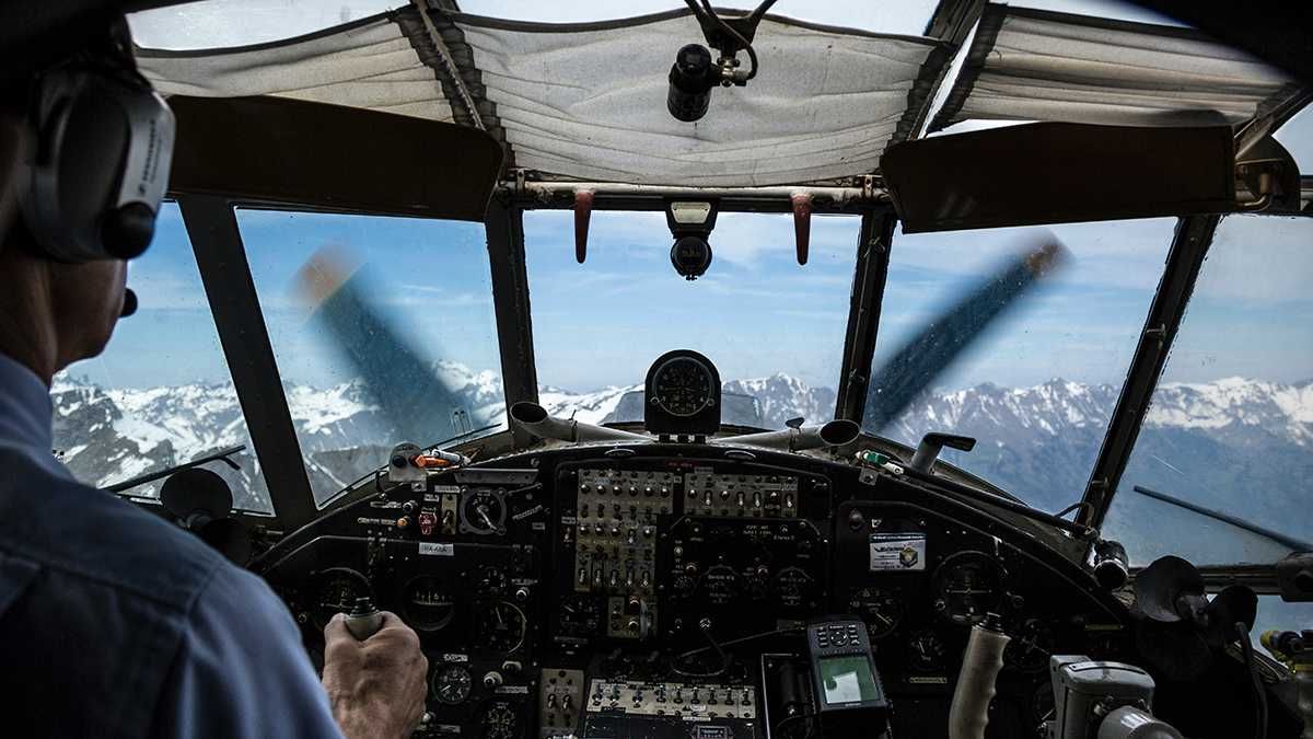 Пілоти Росії – це камікадзе, – у МВС пояснили, навіщо Росія обрізає стропи парашутів - 24 Канал Пілоти Росії – це камікадзе, – у МВС пояснили, навіщо Росія обрізає стропи парашутів - 24 Канал