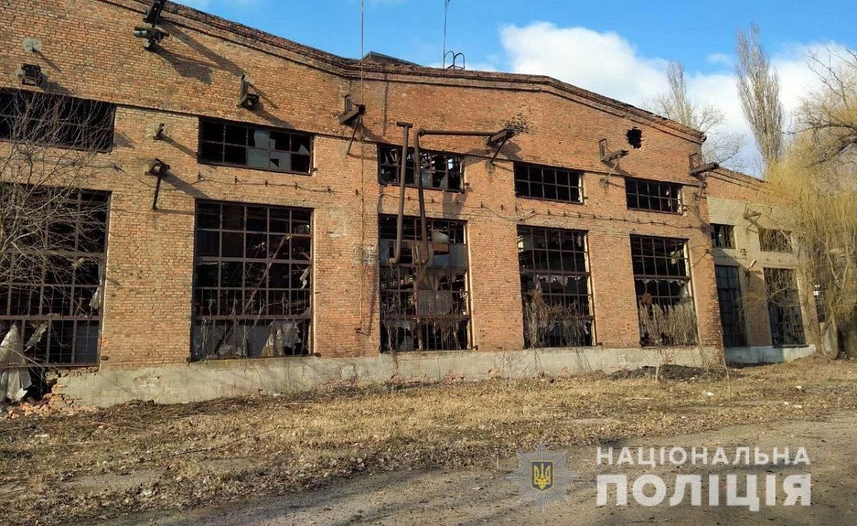 Окупанти обстріляли 13 населених пунктів на Донеччині: є загиблі і поранені