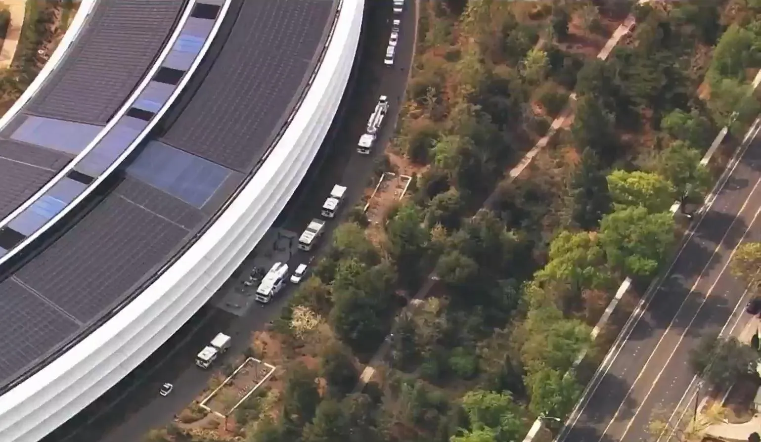 Рятувальники на місці події Рятувальники на місці події