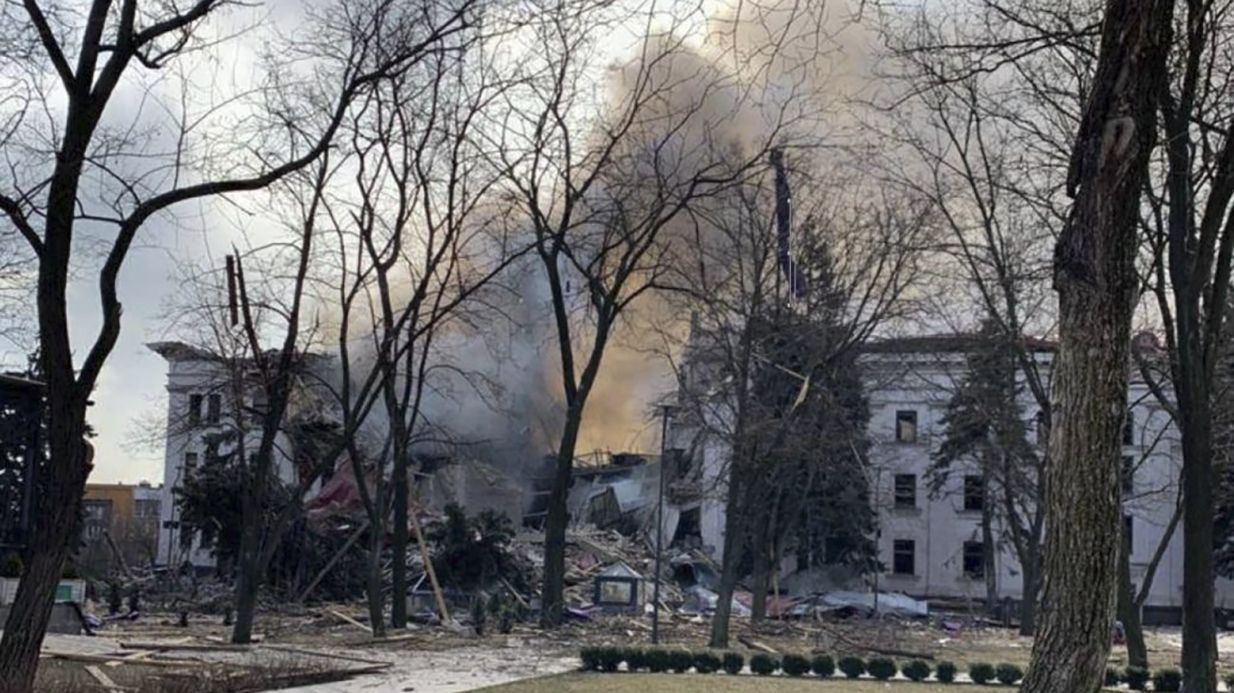 Італія допоможе у відновленні драмтеатру в Маріуполі, який розбомбили окупанти - 24 Канал