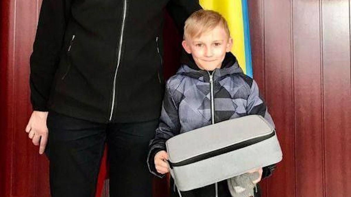 Шестилетний украинец на Сумщине отдал ВСУ дрон, о котором безумно мечтал - 24 Канал