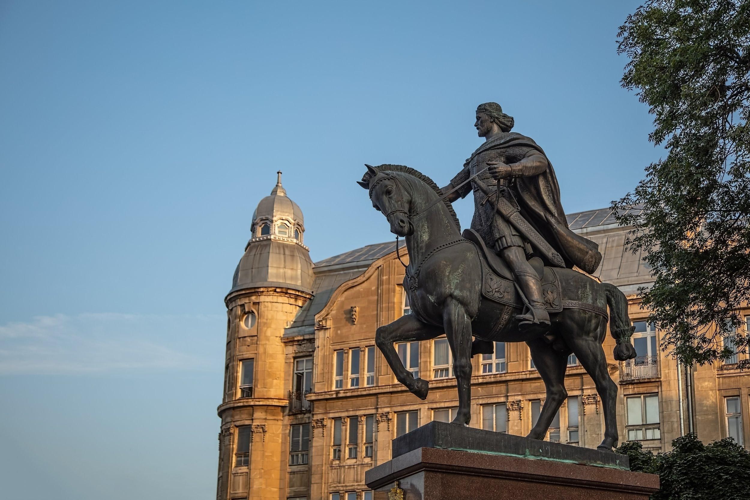 Во Львове, Днепре и Харькове раздаются взрывы Во Львове, Днепре и Харькове раздаются взрывы