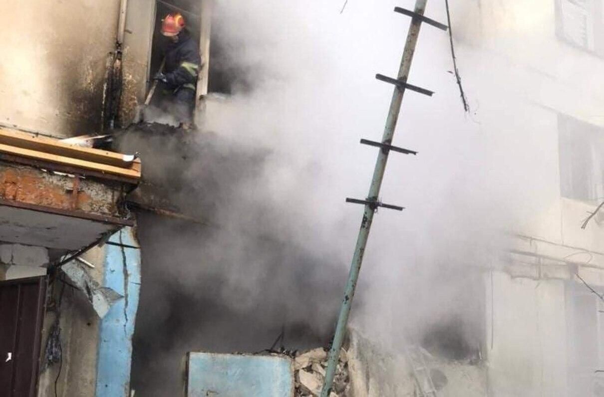 Росіяни за ніч зруйнували 20 будинків на Луганщині: щонайменше двоє загиблих - 24 Канал Росіяни за ніч зруйнували 20 будинків на Луганщині: щонайменше двоє загиблих - 24 Канал