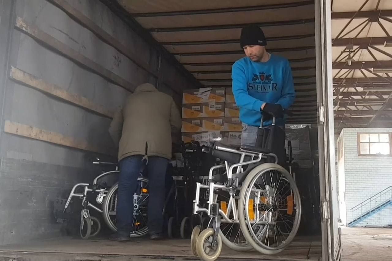 До Вінниці та Миколаєва привезли 30 тонн гуманітарної допомоги - 24 Канал До Вінниці та Миколаєва привезли 30 тонн гуманітарної допомоги - 24 Канал