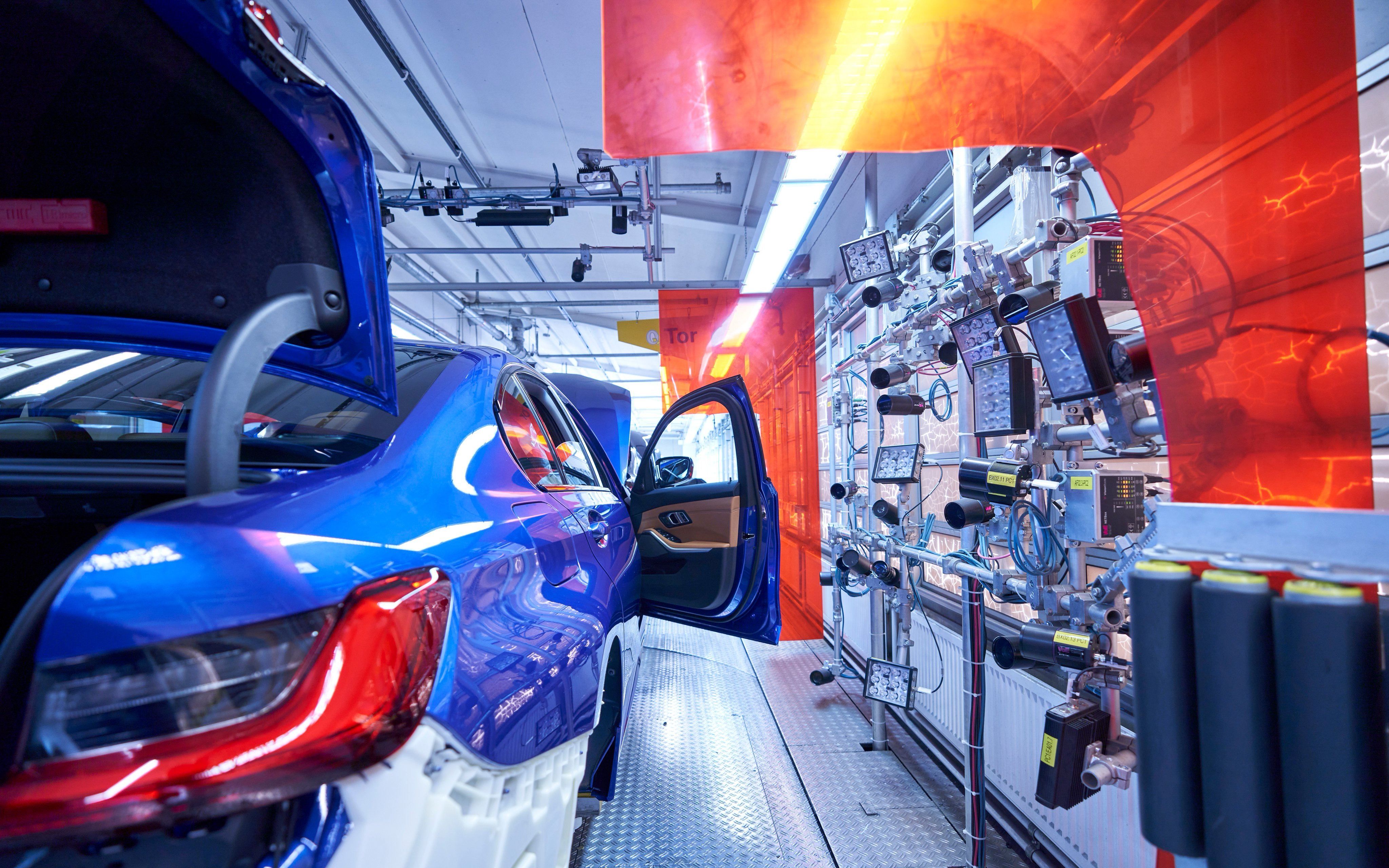 Європейські автоконцерни призупиняють виробництво через дефіцит українських кабелів - 24 Канал Європейські автоконцерни призупиняють виробництво через дефіцит українських кабелів - 24 Канал