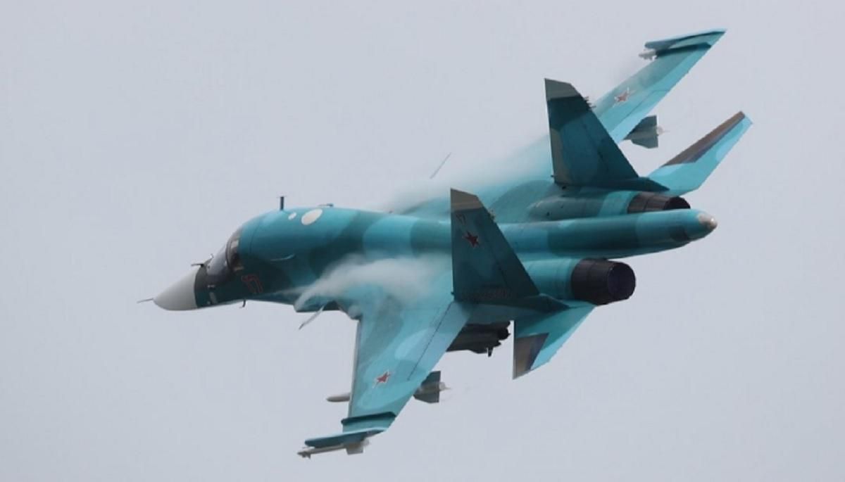 Украинская ПВО сбила вражеский истребитель СУ-34 над Киевщиной Украинская ПВО сбила вражеский истребитель СУ-34 над Киевщиной