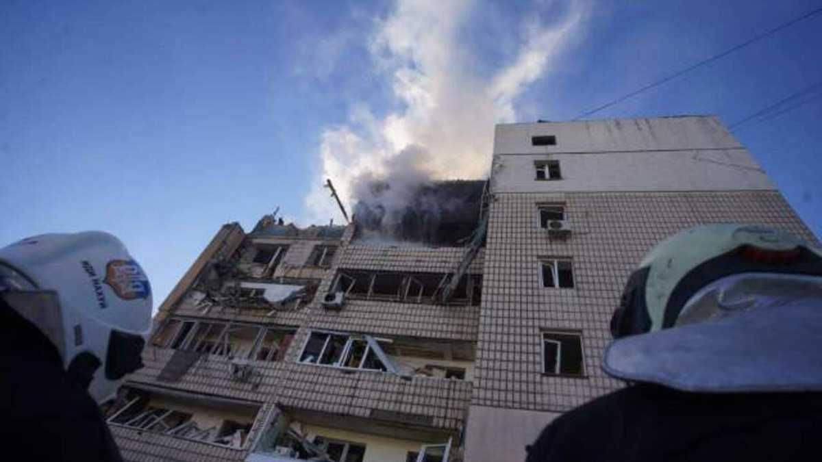 1 людина загинула, 19 постраждали серед яких діти: Кличко показав наслідки нового обстрілу Києва - 24 Канал 1 людина загинула, 19 постраждали серед яких діти: Кличко показав наслідки нового обстрілу Києва - 24 Канал