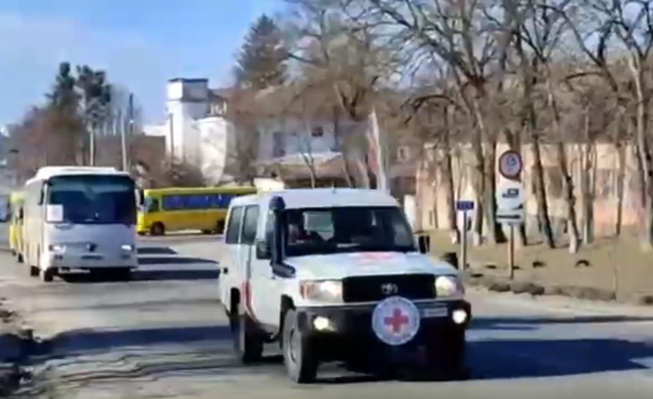 До Сум прямує 36 автобусів для евакуації людей, – ОП - 24 Канал
