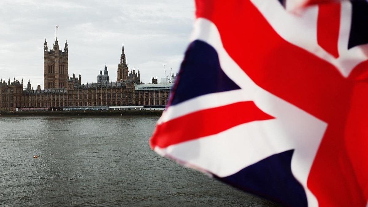 Велика Британія призупинила обмін податковою інформацією з Росією та Білоруссю - Економіка
