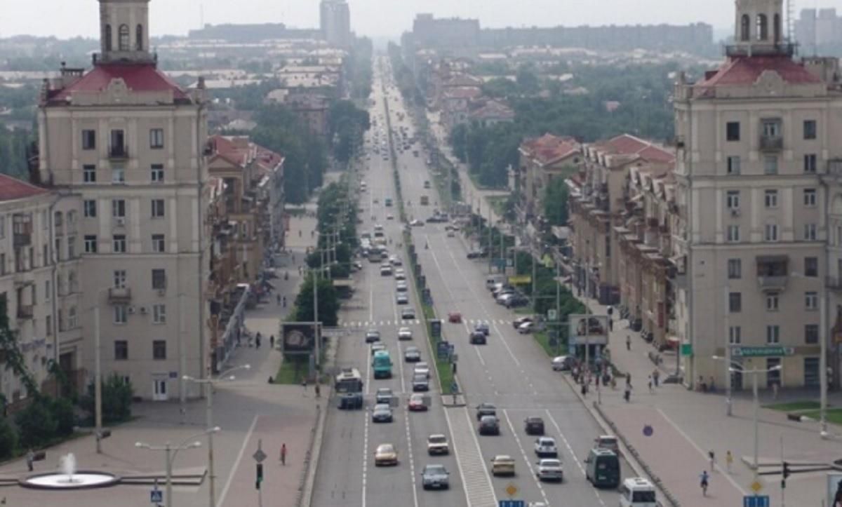 Россияне "Смерчем"ударили возле Запорожья: масштабы разрушений пока неизвестны Россияне "Смерчем"ударили возле Запорожья: масштабы разрушений пока неизвестны