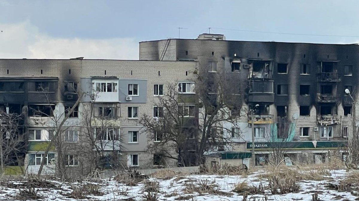 Російські загарбники не дозволили провезти гумдопомогу до міста Ізюма - 24 Канал Російські загарбники не дозволили провезти гумдопомогу до міста Ізюма - 24 Канал