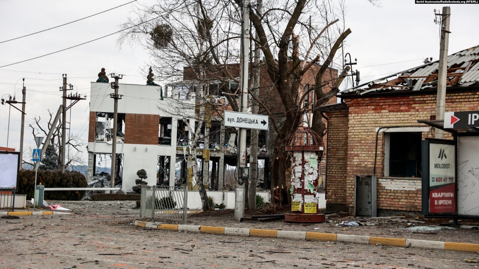 Росіяни впритул розстрілювали авто з людьми біля Ірпеня: страшні розповіді очевидців - 24 Канал Росіяни впритул розстрілювали авто з людьми біля Ірпеня: страшні розповіді очевидців - 24 Канал