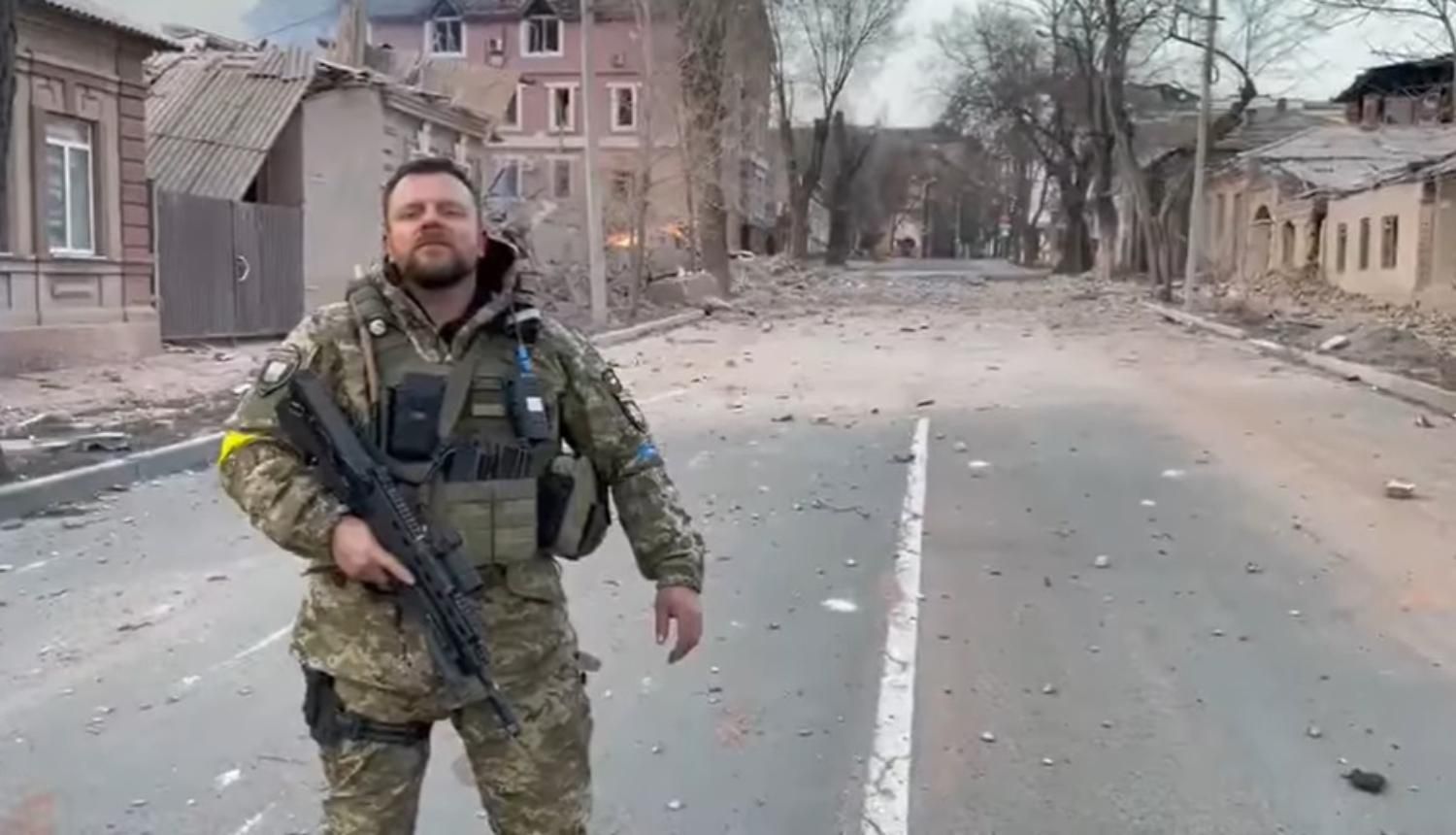 Начальник патрульной полиции Мариуполя просит помощи Зеленского и мировых лидеров Начальник патрульной полиции Мариуполя просит помощи Зеленского и мировых лидеров