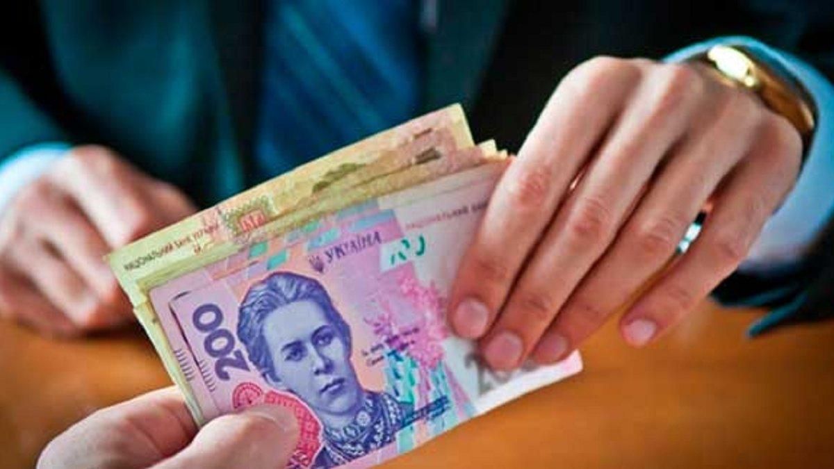 Люди, які прихистили переселенців отримають відшкодування комунальних послуг, – Зеленський - 24 Канал Люди, які прихистили переселенців отримають відшкодування комунальних послуг, – Зеленський - 24 Канал